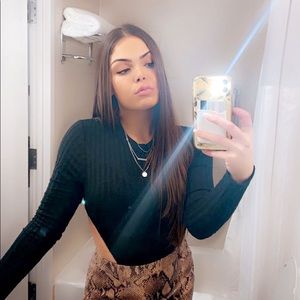 Meet your Posher, Amara